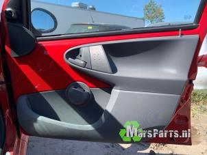 Toyota Aygo 1.0 12V VVT-i Vehículo de desguace (2007, Rojo)