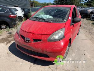 Toyota Aygo 1.0 12V VVT-i Vehículo de desguace (2007, Rojo)