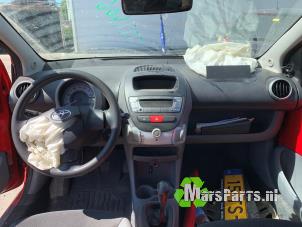 Toyota Aygo 1.0 12V VVT-i Vehículo de desguace (2007, Rojo)