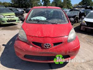 Toyota Aygo 1.0 12V VVT-i Vehículo de desguace (2007, Rojo)