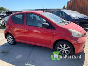 Toyota Aygo 1.0 12V VVT-i Vehículo de desguace (2007, Rojo)
