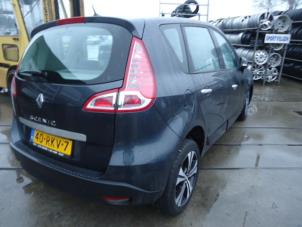 Renault Scénic III 2.0 16V CVT Samochód złomowany (2011, Szary)