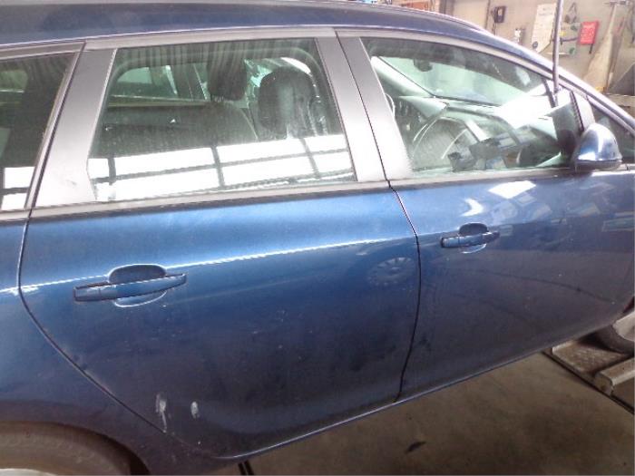 Opel Astra J Sports Tourer 1.3 CDTI 16V ecoFlex Épave (2011, Bleu)