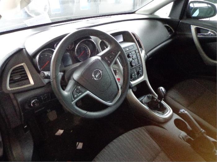 Opel Astra J Sports Tourer 1.3 CDTI 16V ecoFlex Épave (2011, Bleu)