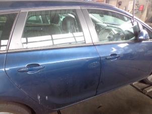 Opel Astra J Sports Tourer 1.3 CDTI 16V ecoFlex Épave (2011, Bleu)