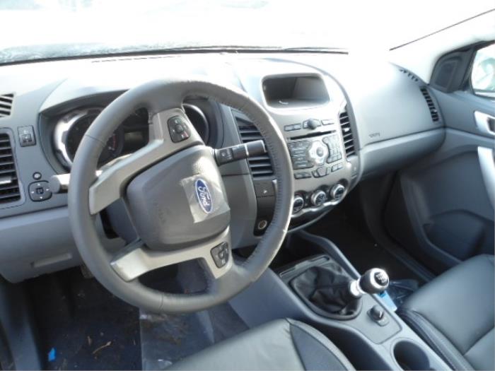 Ford Ranger 3.2 TDCI 20V 200 4x4 Vehículo de desguace (2013, Azul)