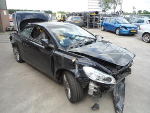 Volvo C70 2.5 T5 20V Schrottauto (2011, Schwarz)