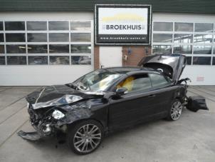 Volvo C70 2.5 T5 20V Schrottauto (2011, Schwarz)