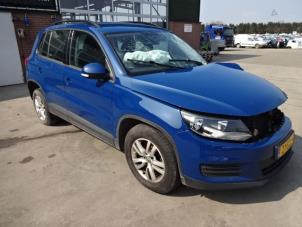 Volkswagen Tiguan 2.0 TDI 16V Blue Motion Épave (2012, Bleu)