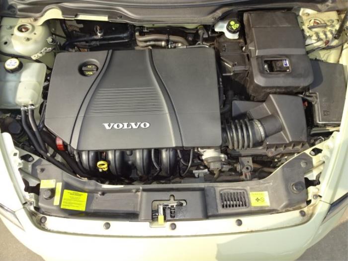Volvo V50 1.8 16V Samochód złomowany (2005, Zielony)