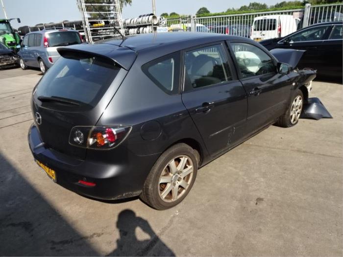 Mazda 3 Sport 1.6i 16V Épave (2006, Gris)