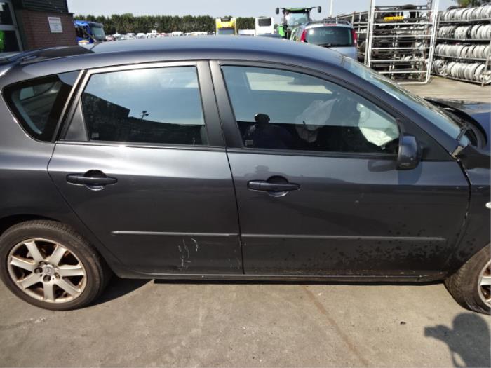 Mazda 3 Sport 1.6i 16V Épave (2006, Gris)