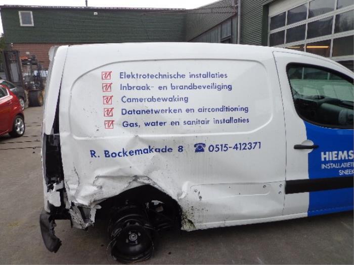 Citroen Berlingo 1.6 Hdi 75 Épave (2015, Blanc)