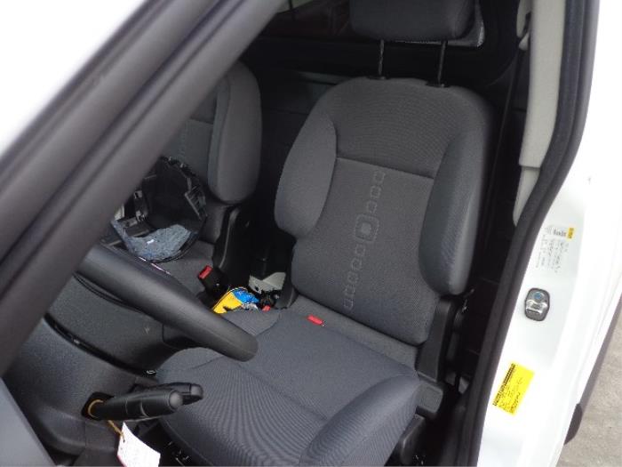 Citroen Berlingo 1.6 Hdi 75 Épave (2015, Blanc)