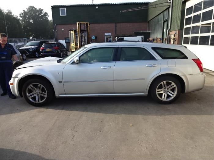 Chrysler 300 C Touring 3.0 CRD 24V Épave (2008, Gris)