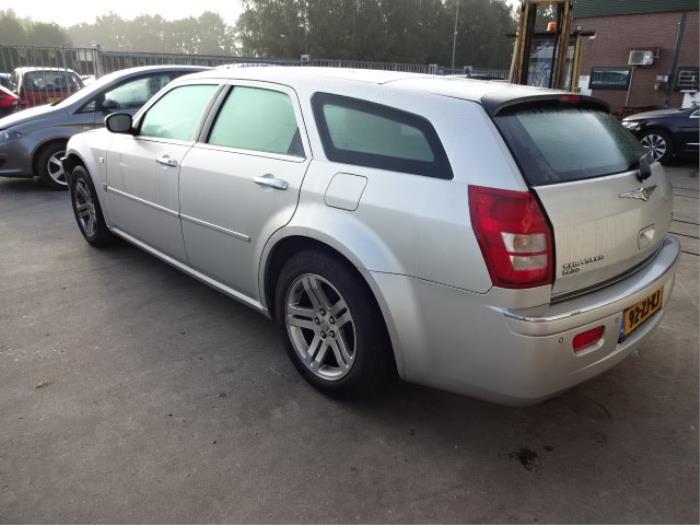 Chrysler 300 C Touring 3.0 CRD 24V Épave (2008, Gris)