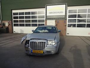 Chrysler 300 C Touring 3.0 CRD 24V Épave (2008, Gris)