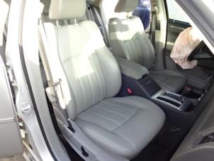 Chrysler 300 C Touring 3.0 CRD 24V Épave (2008, Gris)