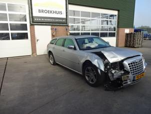 Chrysler 300 C Touring 3.0 CRD 24V Épave (2008, Gris)