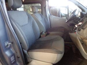 Opel Vivaro 2.0 CDTI 16V Épave (2013, Bleu)