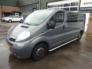 Opel Vivaro 2.0 CDTI 16V Épave (2013, Bleu)