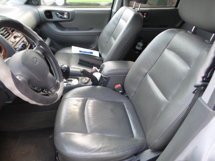Hyundai Santa Fe I 2.7 V6 24V 4x4 Autom. Épave (2004, Gris)