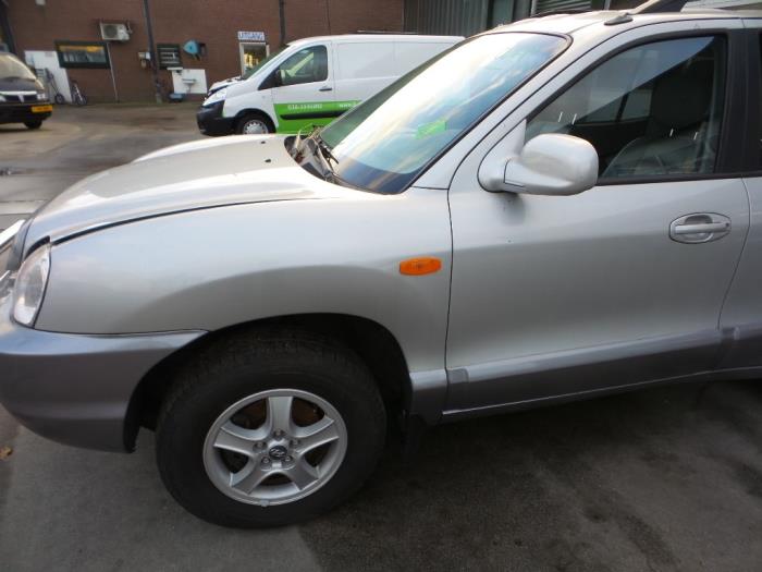 Hyundai Santa Fe I 2.7 V6 24V 4x4 Autom. Épave (2004, Gris)