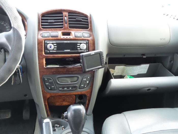 Hyundai Santa Fe I 2.7 V6 24V 4x4 Autom. Épave (2004, Gris)
