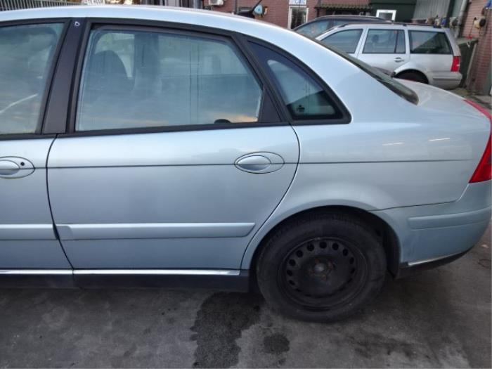 Citroen C5 II Berline 2.0 HDiF 16V Épave (2004, Bleu)