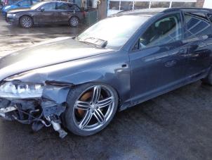Audi A6 Avant Quattro 3.2 V6 24V FSI Épave (2007, Gris)