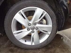 Opel Astra J 1.4 Turbo 16V Samochód złomowany (2013, Czarny)