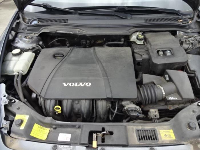 Volvo V50 1.8 16V Épave (2006, Gris)