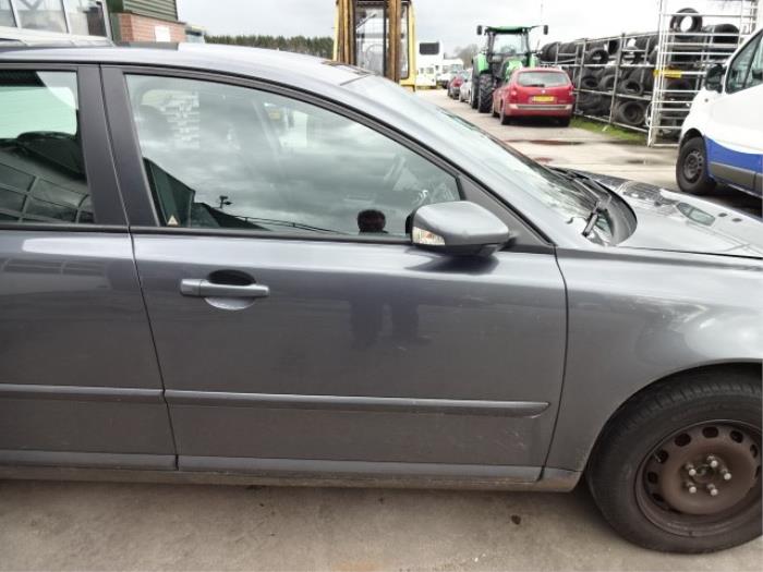 Volvo V50 1.8 16V Épave (2006, Gris)