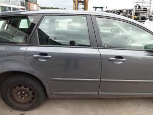 Volvo V50 1.8 16V Épave (2006, Gris)