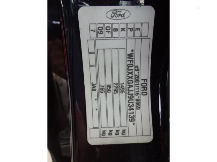 Ford Fiesta 6 1.4 16V Épave (2009, Noir)