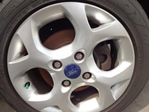 Ford Fiesta 6 1.4 16V Épave (2009, Noir)