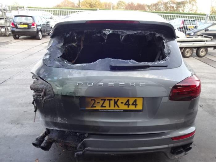 Porsche Cayenne II 3.0 S E-Hybrid 24V Épave (2015, Gris)