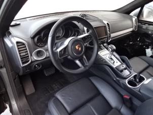 Porsche Cayenne II 3.0 S E-Hybrid 24V Épave (2015, Gris)
