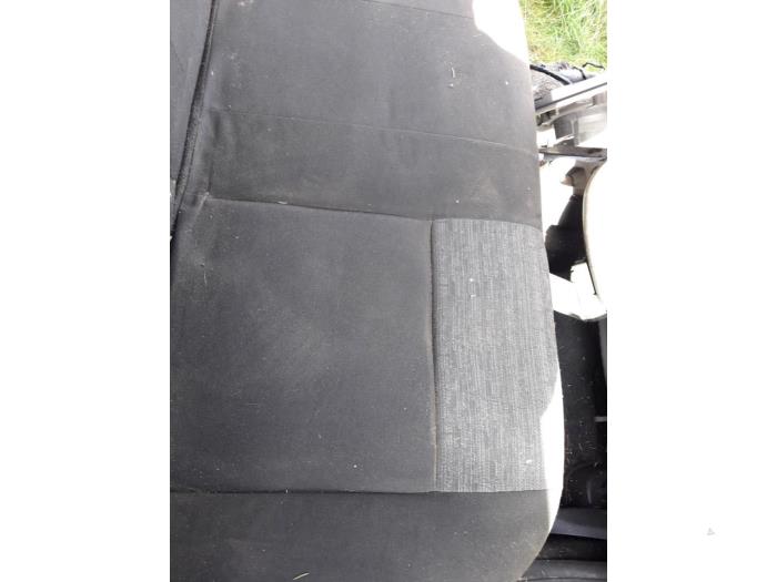 Dacia Duster 1.6 16V Épave (2010, Noir)