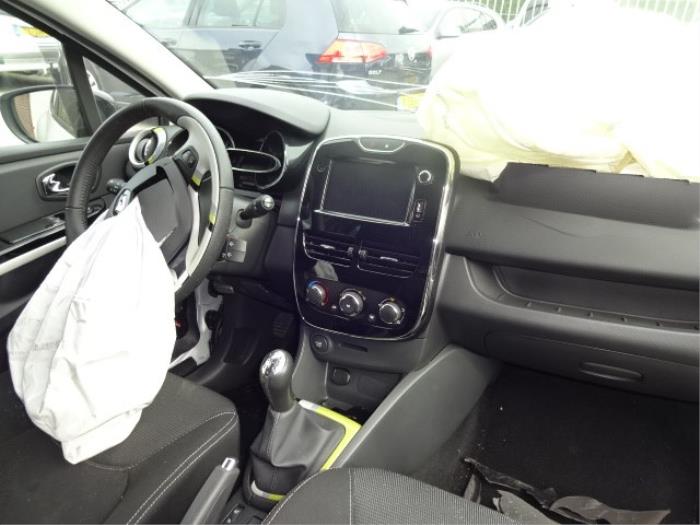 Renault Clio IV 0.9 Energy TCE 90 12V Épave (2013, Blanc)