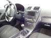 Toyota Avensis Wagon 2.0 16V D-4D-F Vehículo de desguace (2010, Gris)