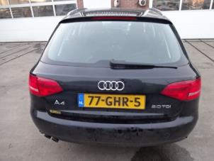 Audi A4 Avant 2.0 TDI 16V Épave (2008, Noir)
