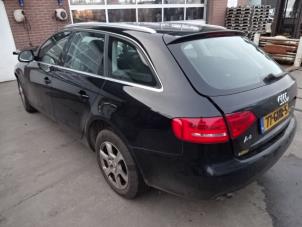 Audi A4 Avant 2.0 TDI 16V Épave (2008, Noir)
