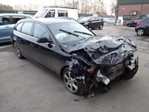 Audi A4 Avant 2.0 TDI 16V Épave (2008, Noir)
