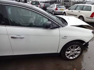 Lancia Delta 2.0 D Multijet 16V 165 Samochód złomowany (2011, Bialy)