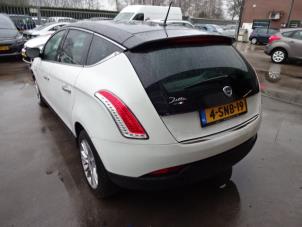 Lancia Delta 2.0 D Multijet 16V 165 Samochód złomowany (2011, Bialy)