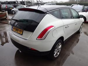 Lancia Delta 2.0 D Multijet 16V 165 Samochód złomowany (2011, Bialy)