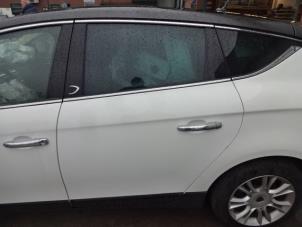 Lancia Delta 2.0 D Multijet 16V 165 Samochód złomowany (2011, Bialy)