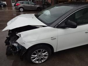 Lancia Delta 2.0 D Multijet 16V 165 Samochód złomowany (2011, Bialy)