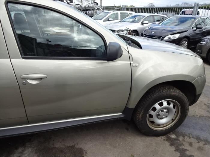 Dacia Duster 1.6 16V Épave (2010, Gris)